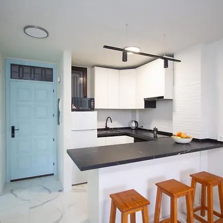 Garajonay Vista A Montanas Los Cristianos (Tenerife)