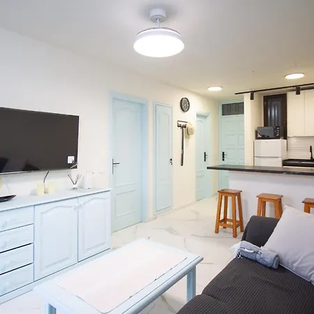 Garajonay Vista A Montañas Apartamento *