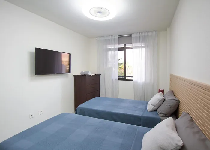 Garajonay Vista A Montanas Apartamento Los Cristianos (Tenerife)