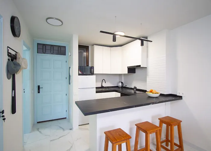 Garajonay Vista A Montanas Los Cristianos (Tenerife)